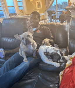 Frenchie Friday Nov 24th, 2023